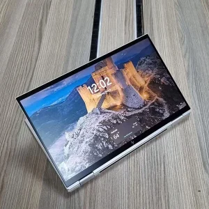 EliteBook X360 1040G8 Core I5 1145G7 16GB 512G SSD Convertible Lightweight and Portable Touch Screen Laptop