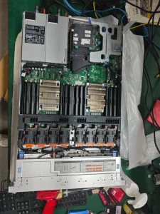 Used Clean Factory R640 8SFF H730PMINI 750W*2 Dual Heatsink 2xPCI Barebone Server 1U Rack Server